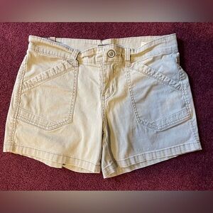 Supplies by Union Bay Khaki Shorts - Size 8. Excellent, Like New Condition!